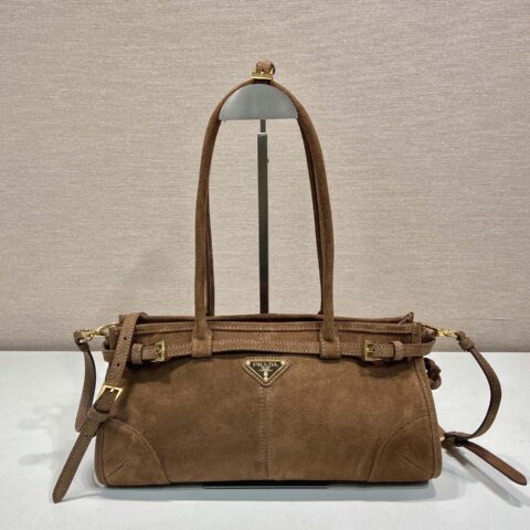 PRADA🎉LusSolf磨砂皮🎉1BA426🎉🎉深棕色