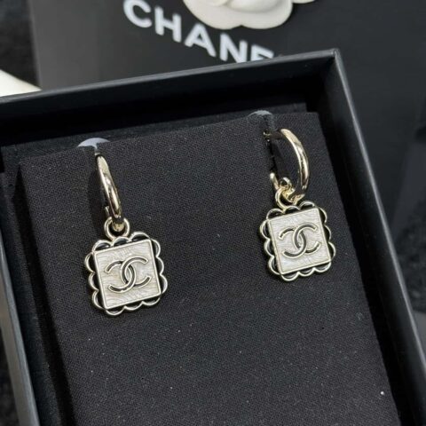 ❗️新品❗️ ☀️新款☑️ 香奈儿c2双c方形耳钉耳环 ☀️