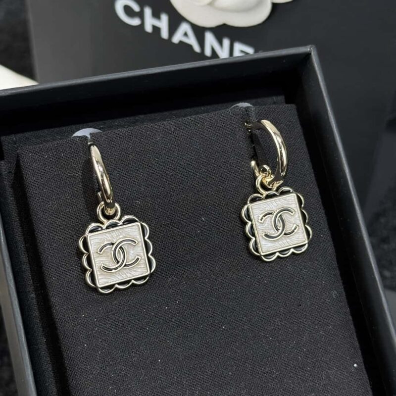 ❗️新品❗️ ☀️新款☑️ 香奈儿c2双c方形耳钉耳环 ☀️