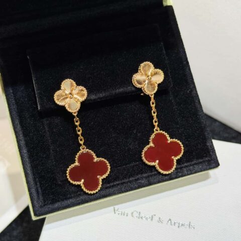 ❗️CNC版本❗️  ☀️Van Cleef &Arpels 梵克雅宝红玛瑙镭雕四叶草耳拍耳环耳钉 ☀