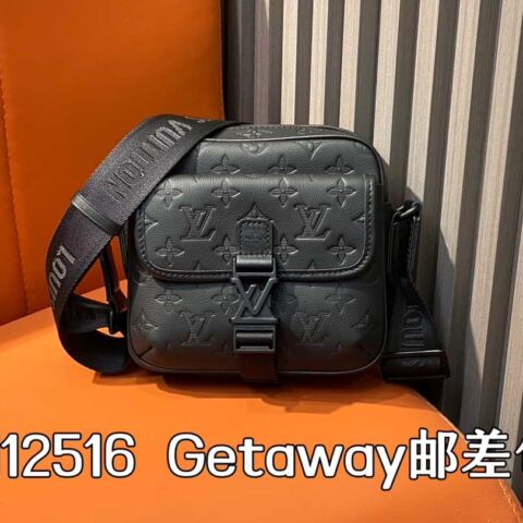 【原单精品】M12518黑花 男包邮差包系列 Getaway邮差包