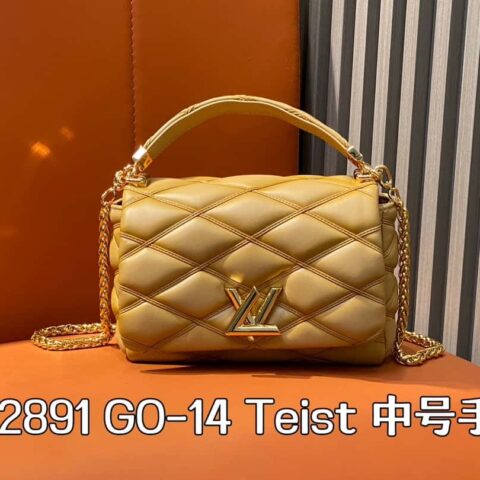 【原单精品】M22891杏色 全皮菱格链条包系列 GO-14 Teist 中号手袋 M23045 M22890