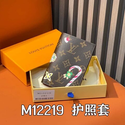 【原单精品】M12219红色 圣诞款 秋冬新款 护照夹护照套