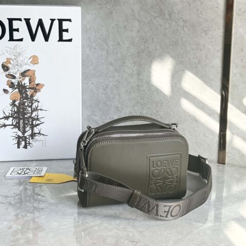 LOEWE 横款版型 情侣款 相机包 0688绿色