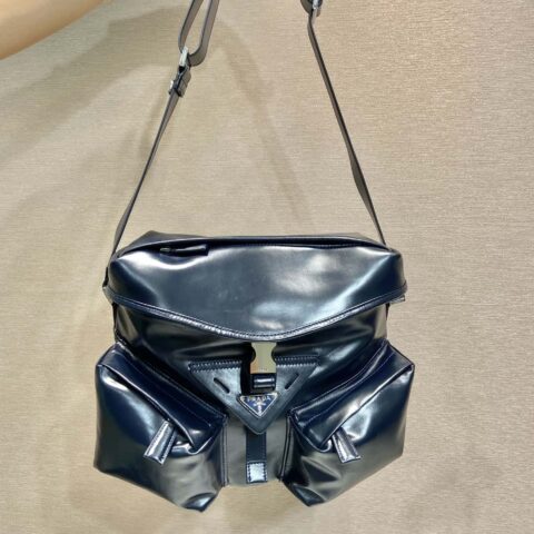 PRADA🎉新款男包🎉2VD062油腊皮🎉🎉深蓝