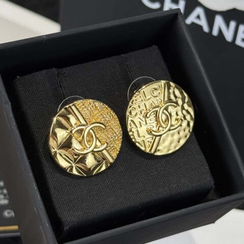 ❗️新品❗️☀️新款☑️ 香奈儿c1双c金色字母圆盘熔岩耳钉耳环 ☀️