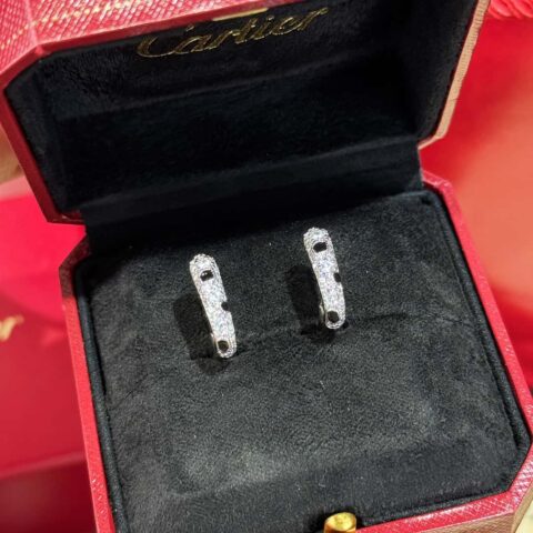 ❗新品❗ ☀️☀卡地亚Cartier 豹纹满钻耳钉耳环 ☀