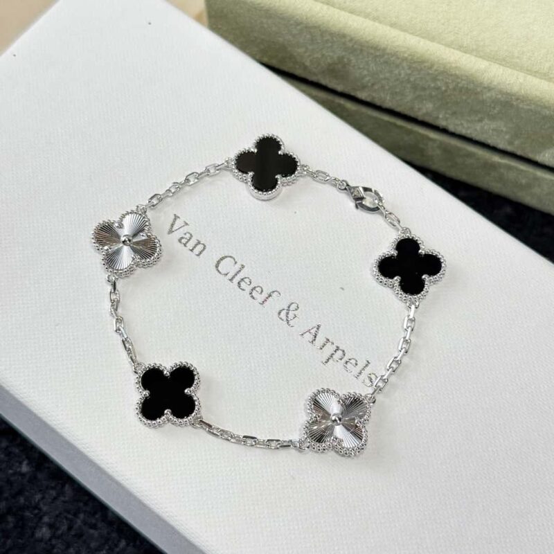 ❗️CNC版本❗️ ☀️Van Cleef &Arpels 梵克雅宝间隔镭射黑玛瑙四叶草五花手链 ☀