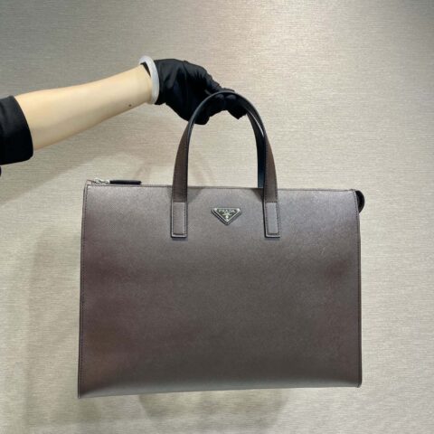 PRADA🎉新款公文包🎉2VG039🎉🎉深咖色🎉🎉