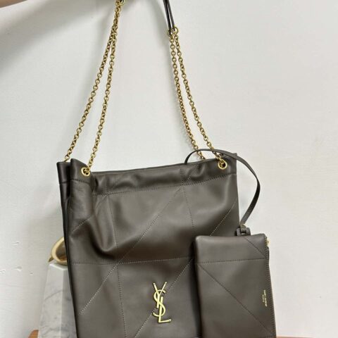 YSL 𝗝𝗔𝗠𝗜𝗘 𝟰.𝟯 𝗣𝗢𝗖𝗛𝗢𝗡羊皮革手拿包 781666麝香绿