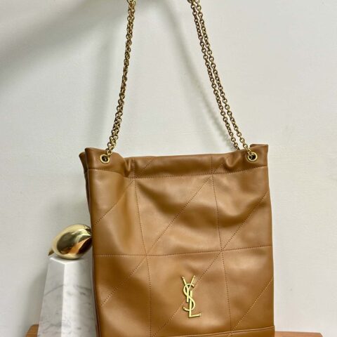 YSL 𝗝𝗔𝗠𝗜𝗘 𝟰.𝟯 𝗣𝗢𝗖𝗛𝗢𝗡羊皮革手拿包 781666焦糖色