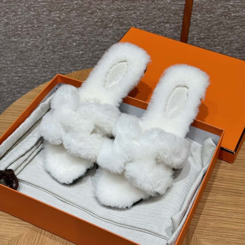 HERMES 181 Oran 凉拖 纯白色/Blanc 羊毛皮/woolskin