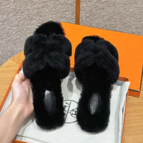HERMES 181 Oran 凉拖 黑色/89/Nior 羊毛皮/woolskin