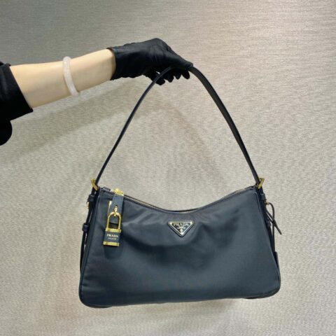 PRADA🎉新款🎉1BC232尼龙锁头包🎉