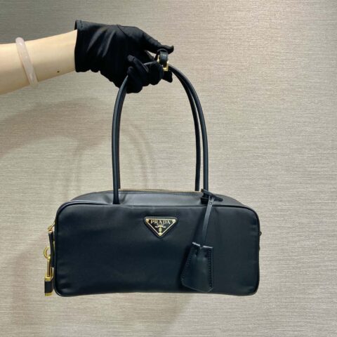 PRADA🎉新款🎉1BB133尼龙锁头包🎉🎉