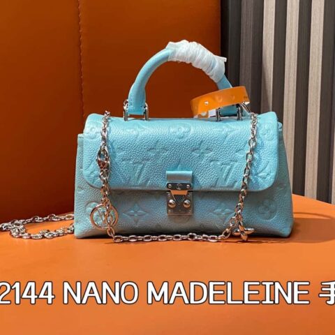 【原单精品】M12144蓝色全皮压花 链条包手提包系列 当季新款 NANO MADELEINE 手袋