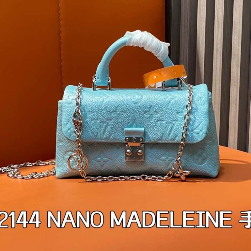 【原单精品】M12144蓝色全皮压花 链条包手提包系列 当季新款 NANO MADELEINE 手袋