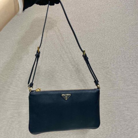 PRADA🎉新款腋下包🎉1NE545A小牛皮/1BC238🎉🎉黑色