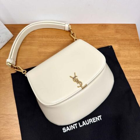 YSL 𝗩𝗢𝗟𝗧𝗔𝗜𝗥𝗘 𝗕𝗢𝗫腋下/马鞍包 800846白色