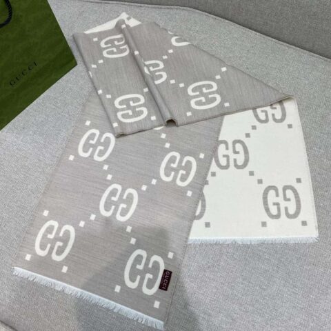 GUCCI GG24新色*『GG提花羊毛真丝混纺围巾』奶🥛灰