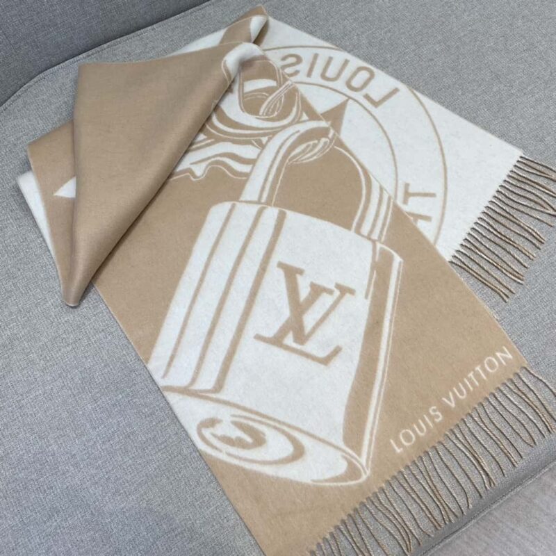 𝐋𝐨𝐮𝐢𝐬 𝐯𝐮𝐢𝐭𝐭𝐨𝐧 『锁扣披肩』编码M98015 同步货号🔐驼色