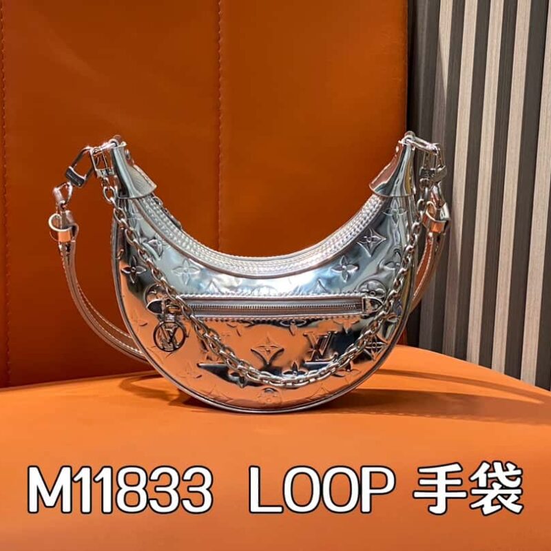 【原单精品】M11833银色漆皮 链条月亮包系列 LOOP 手袋