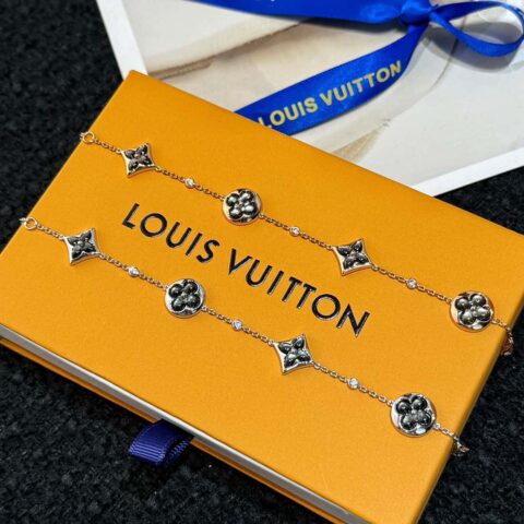 Louis Vuitton 路易威登COLOR BLOSSOM BB MULTI-MOTIF菱形灰贝LV手链