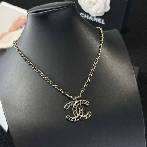 ❗️新品❗️☀️新款☑️ 香奈儿双c黑皮绳项链 ☀️