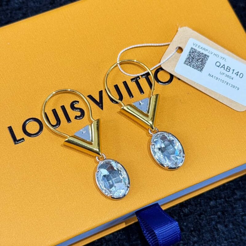 ❗️新品❗️  ☀Louis Vuitton 路易威登V字母耳钉耳环 ☀