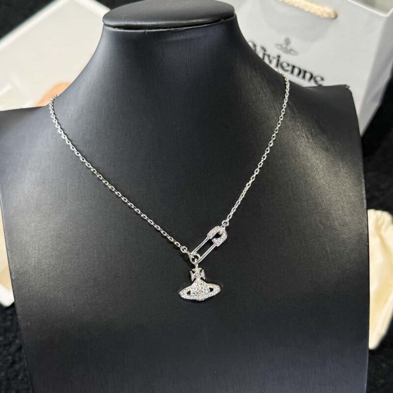 ❗️新品❗️ 新款☑️ Vivienne Westwood西太后别针满钻土星项链