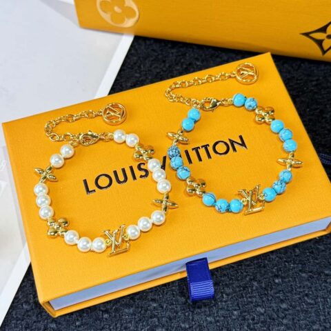 ❗️新品❗️  ☀Louis Vuitton 路易威登LV字母手链 ☀