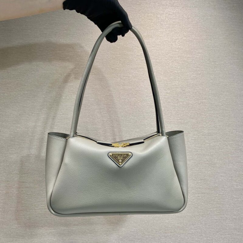 PRADA🎉新品🎉1BA444肩背款/灰色🎉🎉