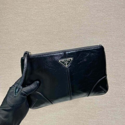 PRADA🎉油腊皮手包🎉2NH006S小号油腊手包