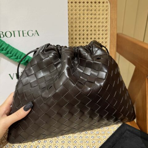 BV 中号Dustbag手拿包 796728巧克力棕