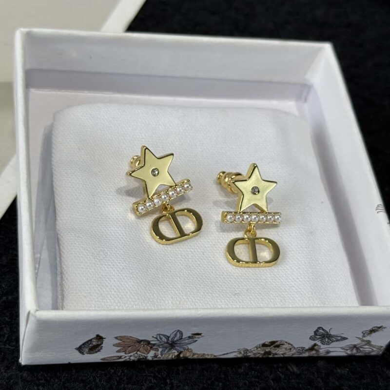 ❗️新品❗️ ☀️新款☑️ 迪奥Dior珍珠CD五角星⭐星星耳钉耳环 ☀️