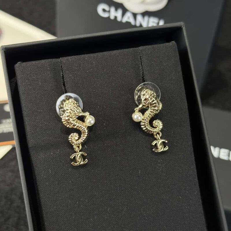 ❗️新品❗️☀️新款☑️ 香奈儿双c海马珍珠耳钉耳环 ☀️