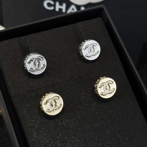 ❗️新品❗️ ☀️新款☑️ 香奈儿双c圆形纽扣耳钉耳环 ☀️