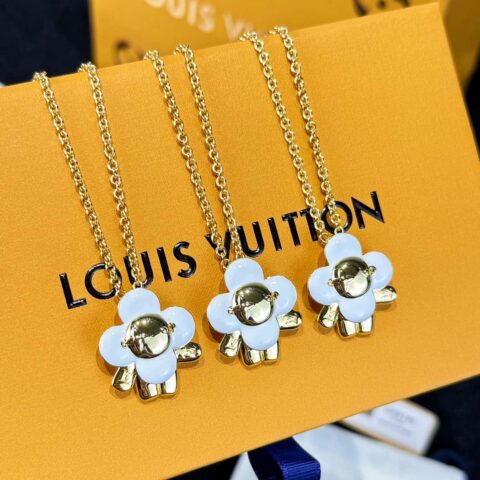 ❗️新品❗️ M02120 ☀原单货  ☀Louis Vuitton 路易威登vivienne薇薇安太阳花公仔项链 ☀