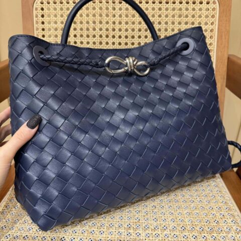 BV 中号Andiamo 766016太空蓝