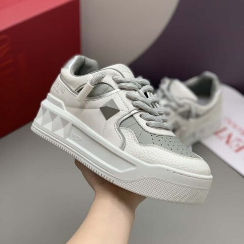 VALENTINO华伦天奴🔥情侣款低帮运动鞋