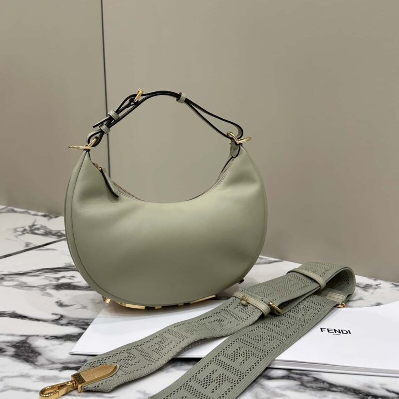 FENDI Fendigraphy 款号：80056m浅绿