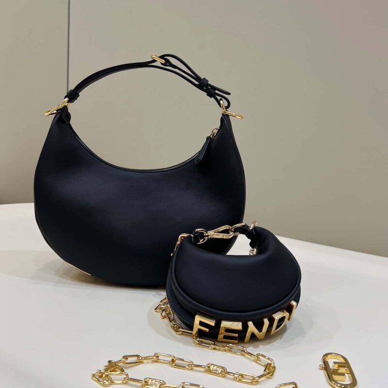 FENDI Fendigraphy腋下包 款号：80056m黑色