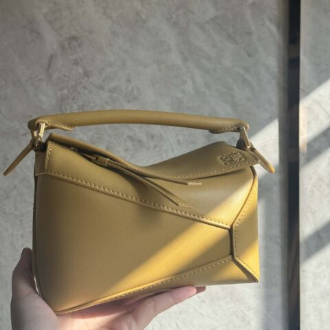 LOEWE puzzle新版沙漠黄 0680