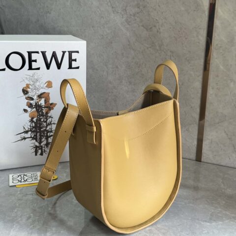 LOEWE 新款吊床到货🎉0683黄