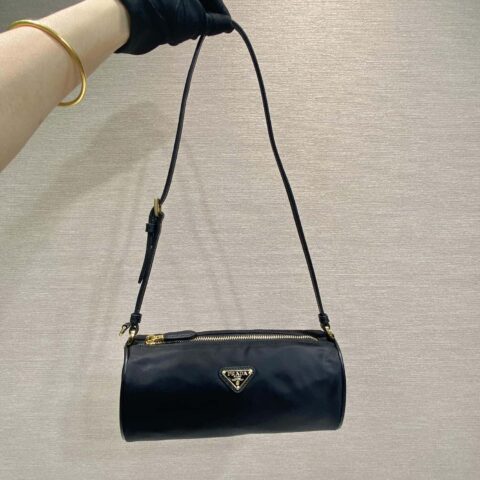 PRADA🎉新款腋下包🎉1NE058🎉🎉