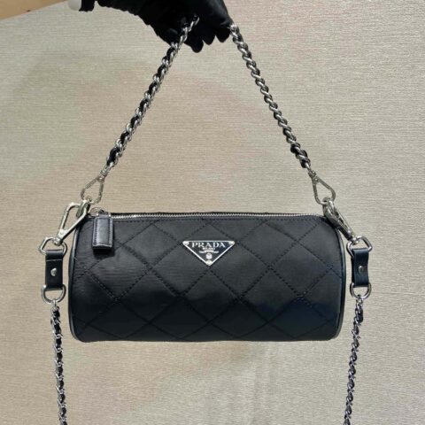 PRADA🎉绣格Hobo🎉1NE546枕头包🎉🎉