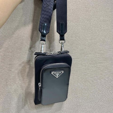 PRADA🎉新款手机包🎉2ZT060新品🎉🎉