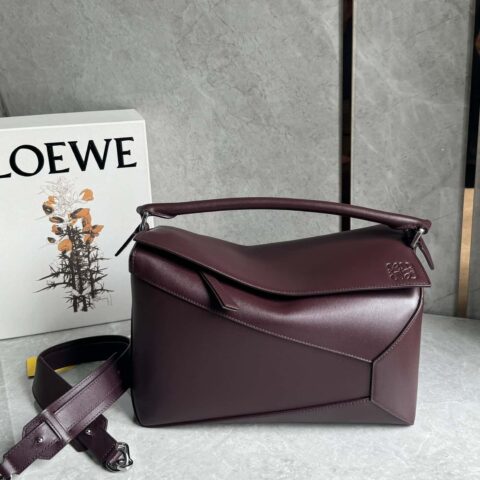 LOEWE 全新puzzle 0531酒红色