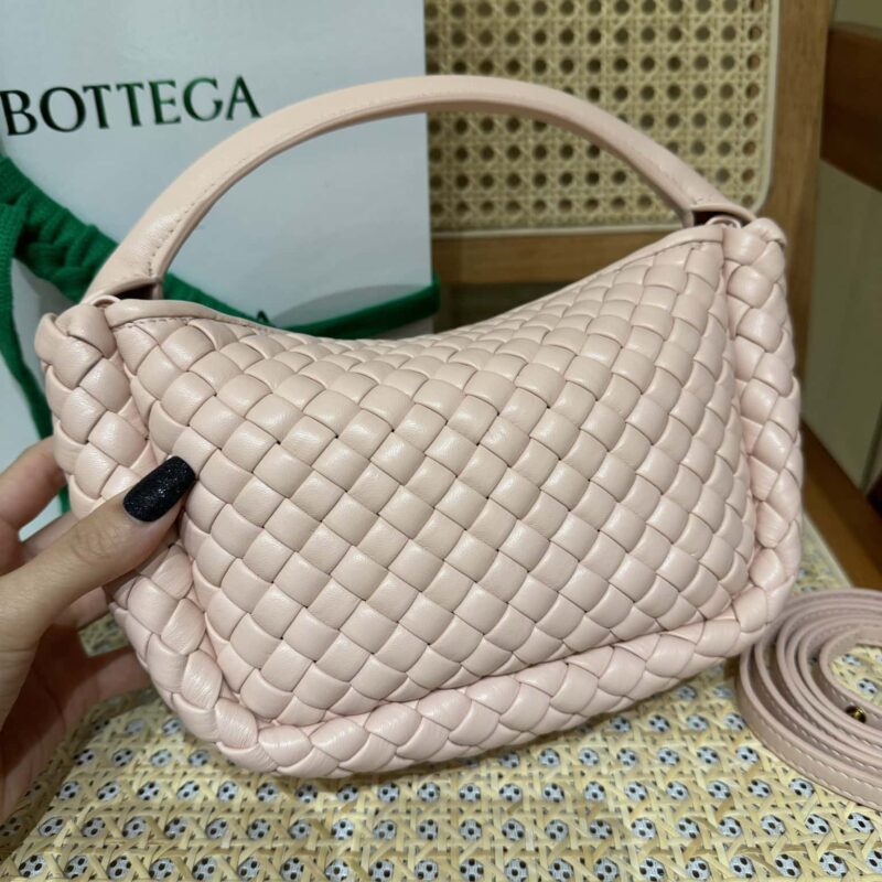 BV 小号Cobble手提包 805739浮雕粉