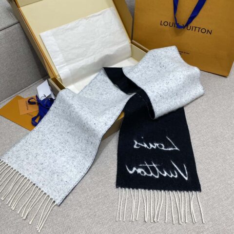 LV 『FLUFFYGRAM 围巾』M92527